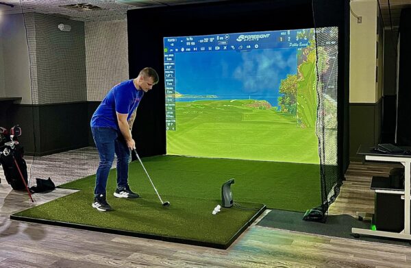 Year-Round Indoor Golf Simulator in NE Ohio